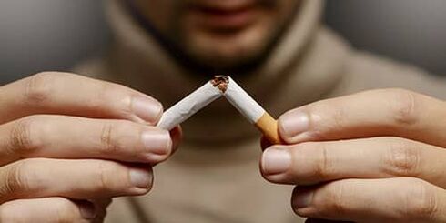 Opustitev cigaret lahko sanja o tem, da se znebite slabe navade. 